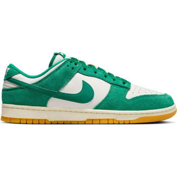 Nike Dunk Low SE Malachite Gum