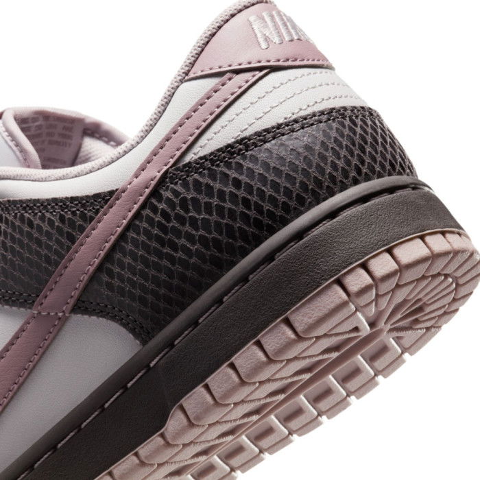 Nike Dunk Low SE Snakeskin
